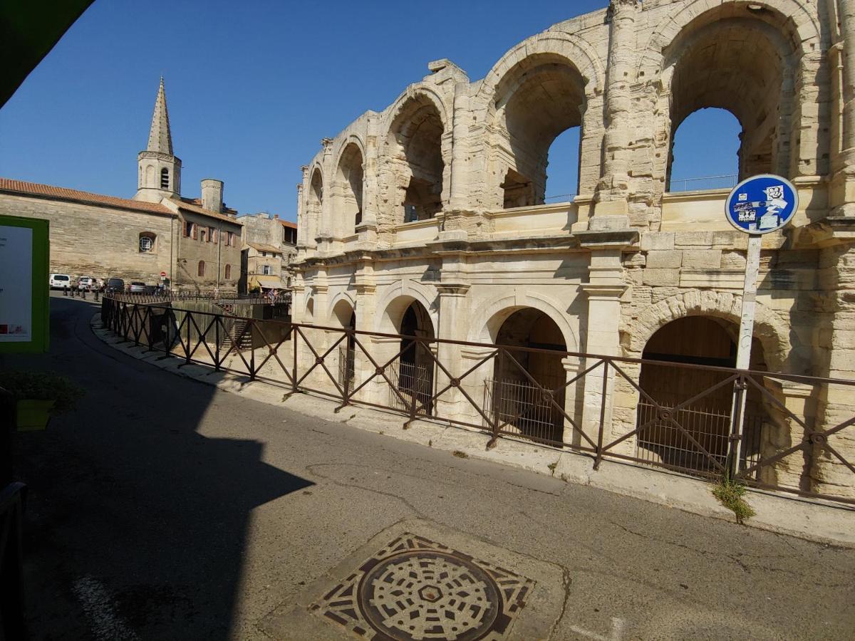 Charmante Maison Arlesienne A L'Ombre Des Arenes, De 2 A 5P 外观 照片