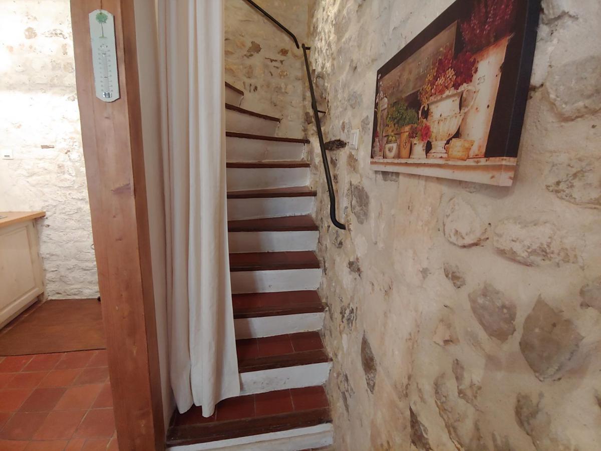Charmante Maison Arlesienne A L'Ombre Des Arenes, De 2 A 5P 外观 照片