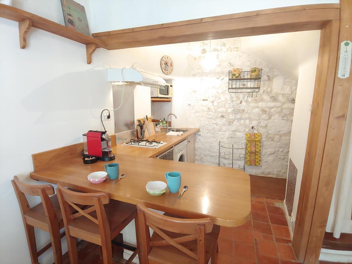 Charmante Maison Arlesienne A L'Ombre Des Arenes, De 2 A 5P 外观 照片